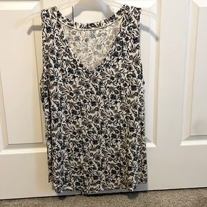 24/7 by Maurice’s women’s floral tank top, sleeveless top tunic size XL